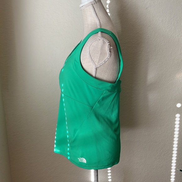 EUC THE NORTH FACE | Kelly Green Workout Tank Top, L - Picture 2 of 16